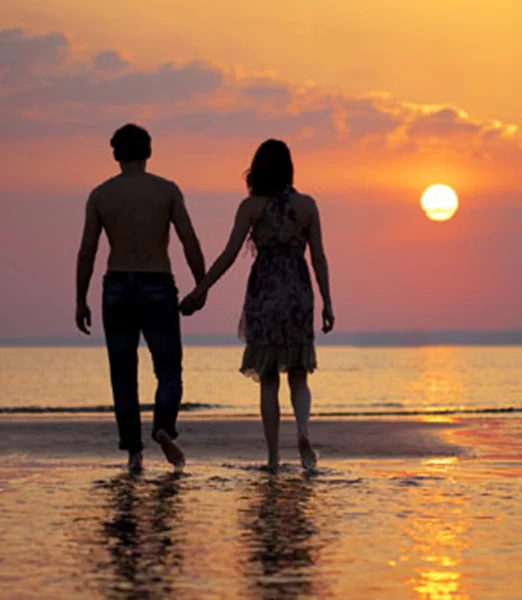 تفاوت عشق رمانتیک و واقعی چیست ؟