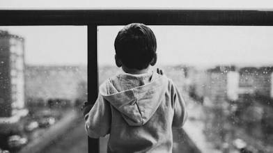 آیا شخصیت ما در کودکی قفل می‌شود؟ نقش تجربیات کودکی در زندگی بزرگسالی