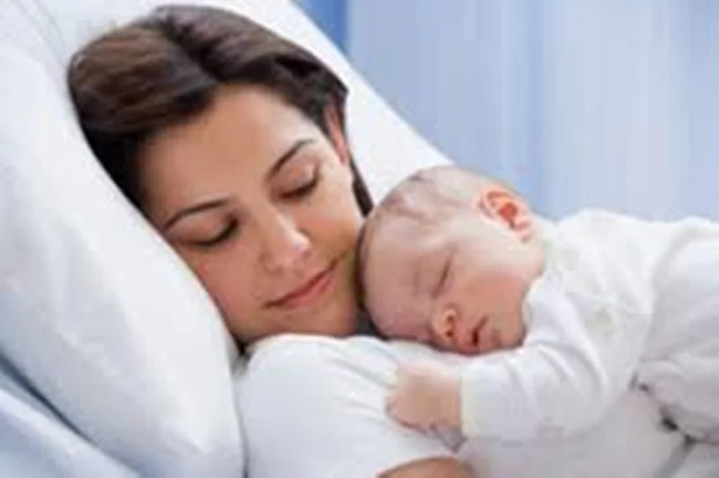 آیا کودک می تواند در رخت خواب والدینش بخوابد ؟