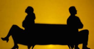 روانشناس خانواده راهکارهای مقابله با همسر عصبانی را در مرکز مشاوره خانواده ارائه می دهد.