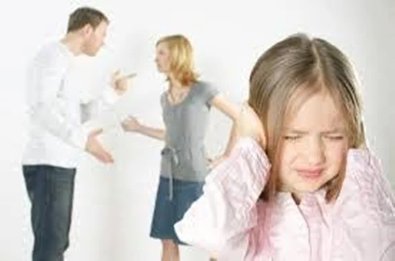 عوارضی که طلاق برای کودکان به همراه دارد چیست ؟