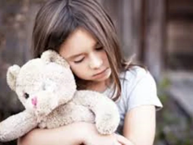 دلایل افسردگی در کودکان و نوجوانان چیست ؟