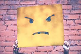 بر اساس مطالعات مشاوره خانواده چه مواردی باعث کاهش خشم انسان ها  در روابطشان در ازدواج می شود؟